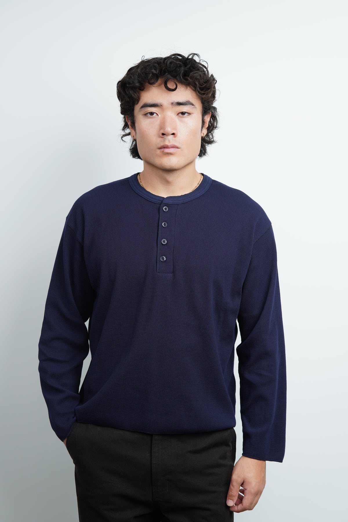 WAFFLE HENLEY TEE