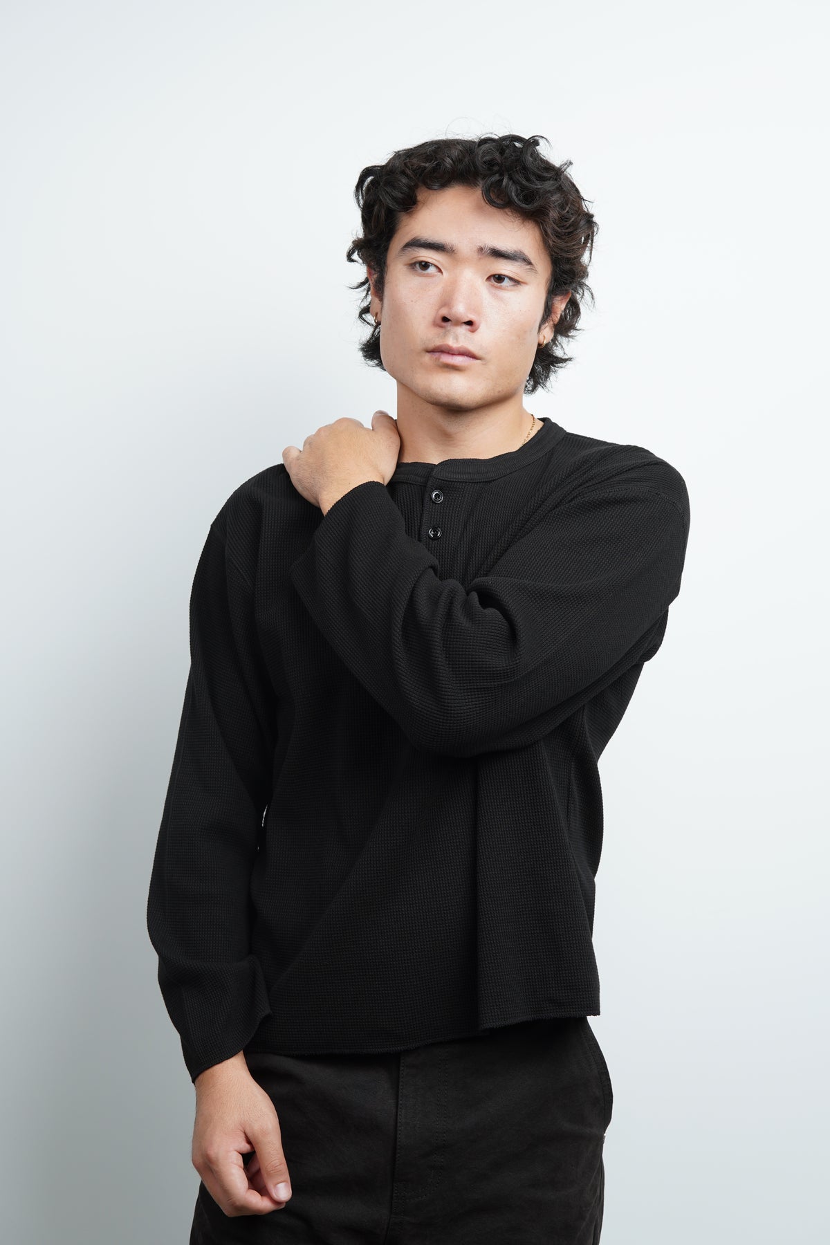 WAFFLE HENLEY TEE