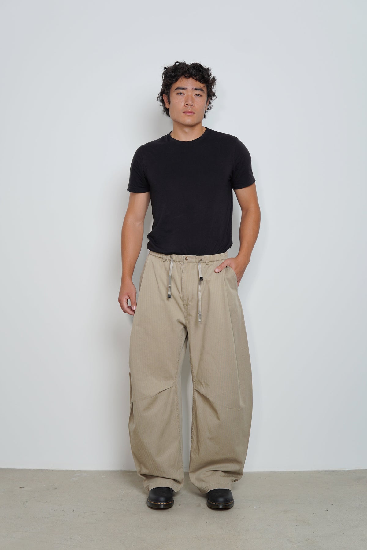 HERRINGBONE BARREL PANTS