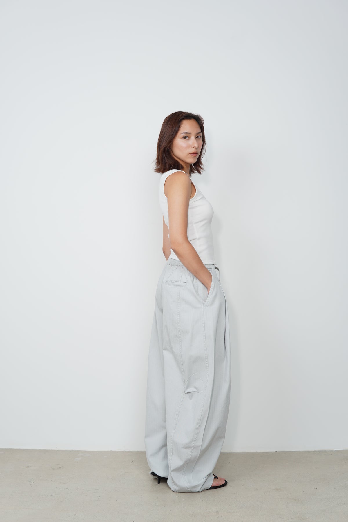 HERRINGBONE BARREL PANTS