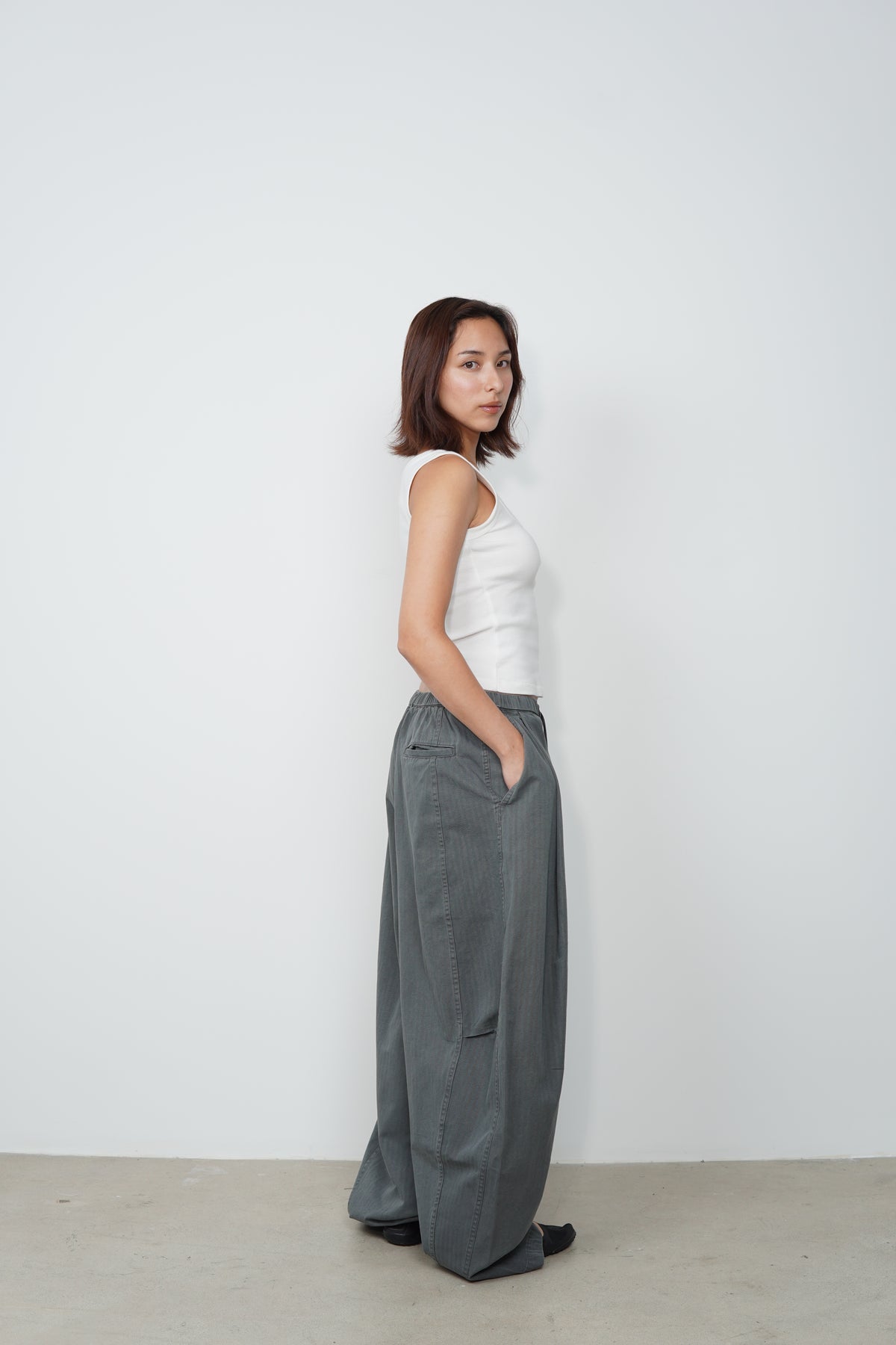 HERRINGBONE BARREL PANTS