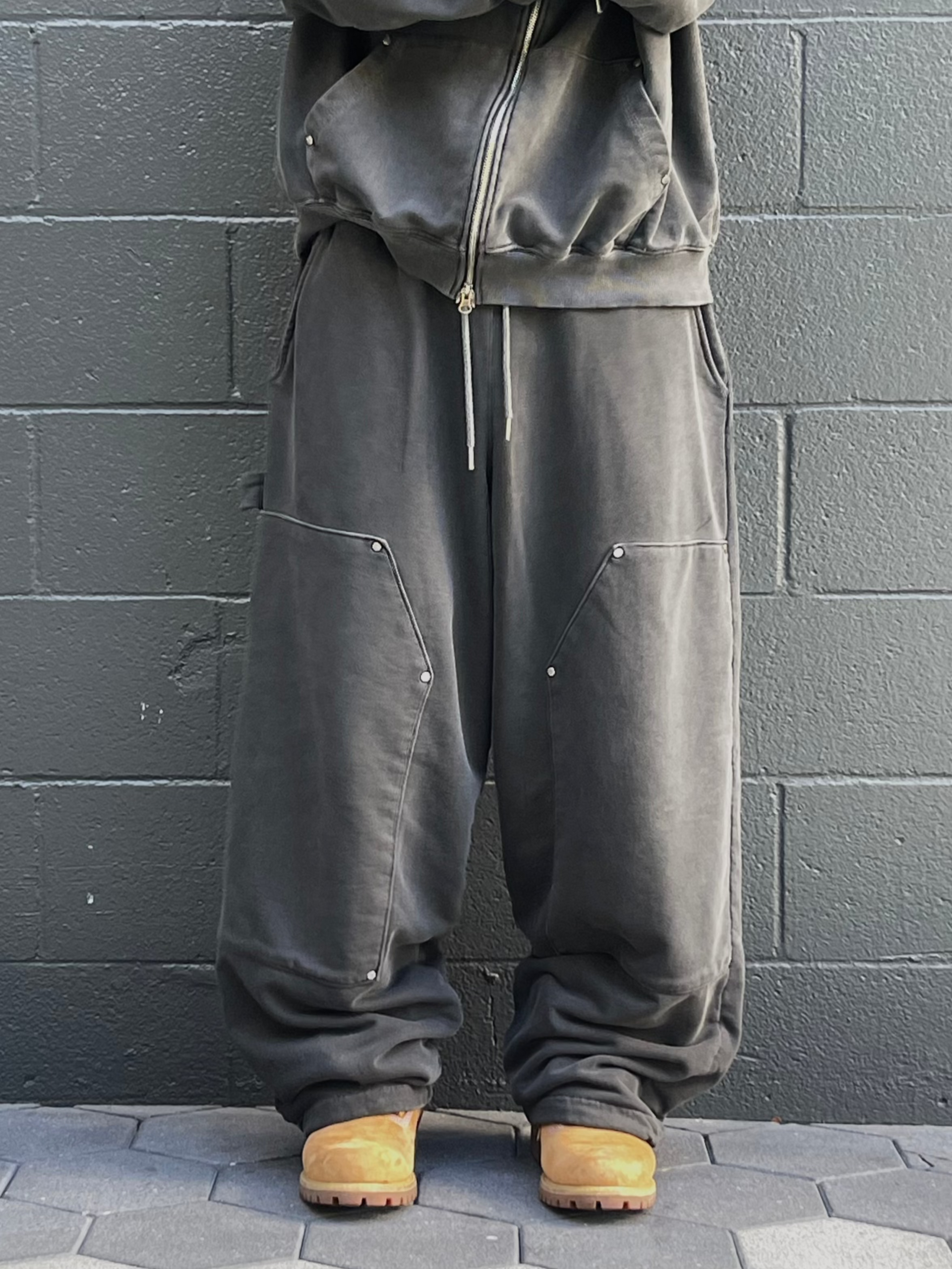 【SCENERITY】Carpenter Sweat Pants CARPENTER SWEATPANTS – Woody