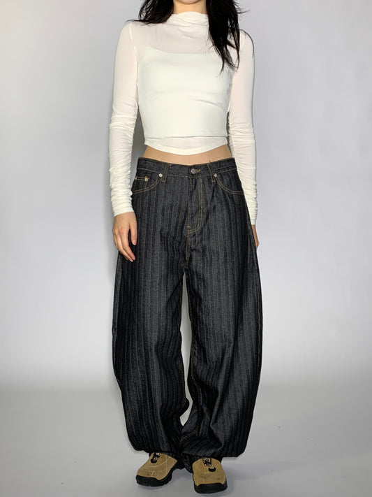 BLACK STRIPE DENIM