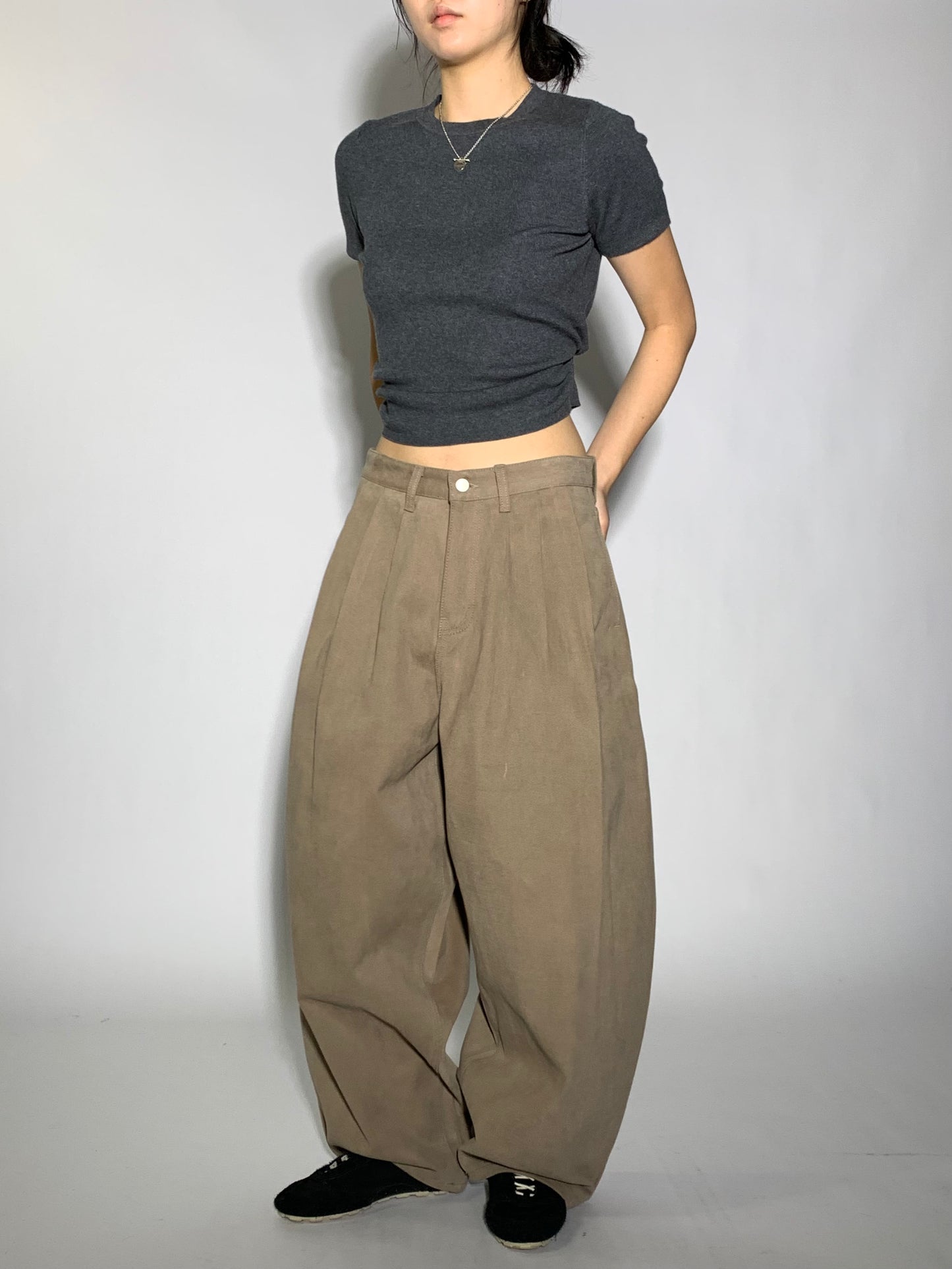 THREE TUCK FLEECE PANTS