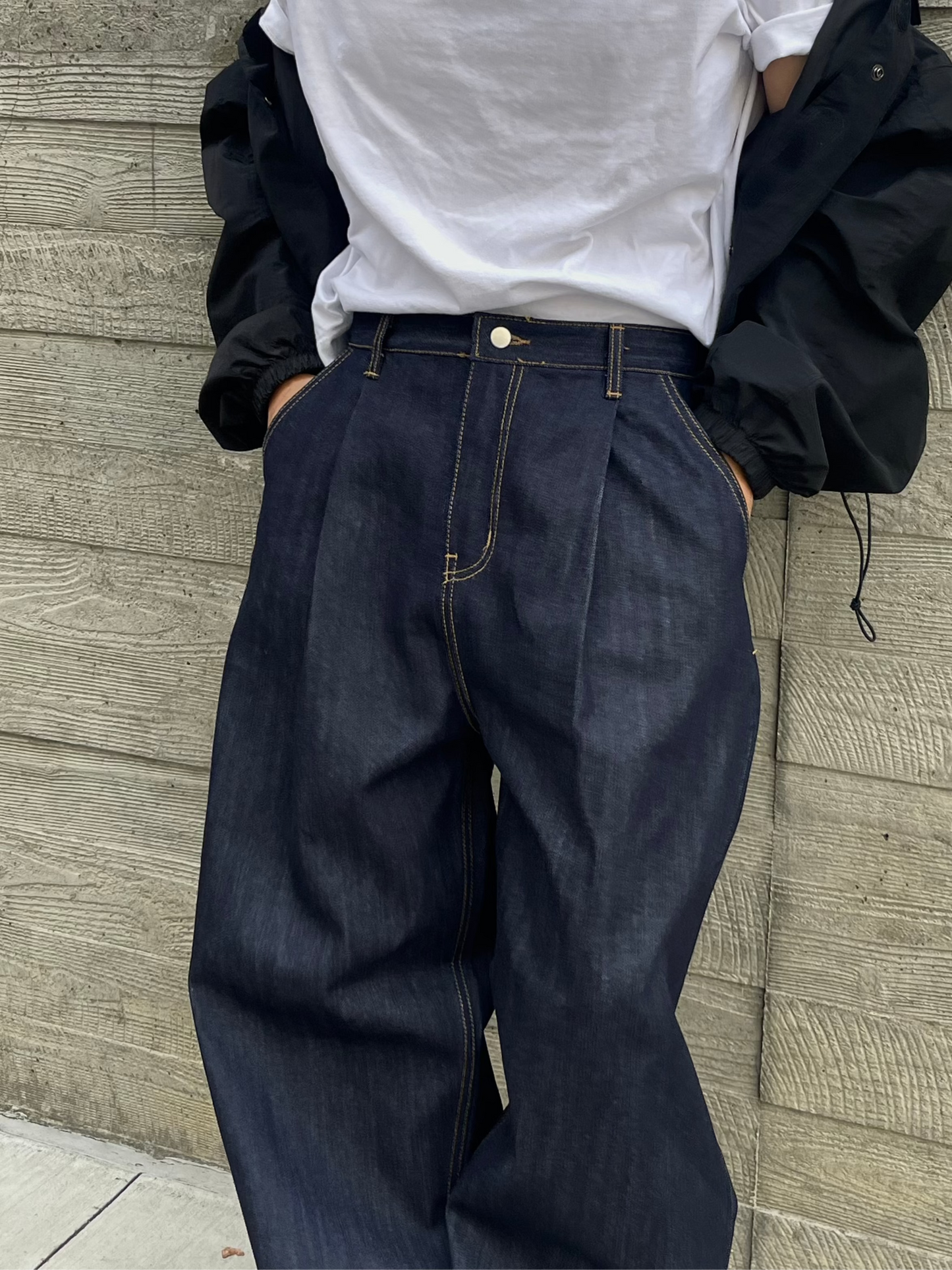 ONE BAGGY PANTS