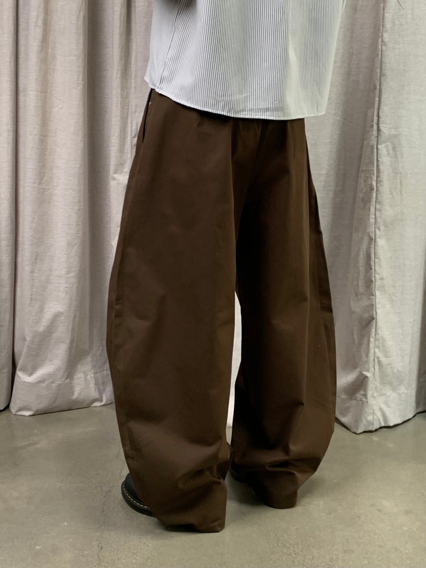 WOOD CURVE PANTS
