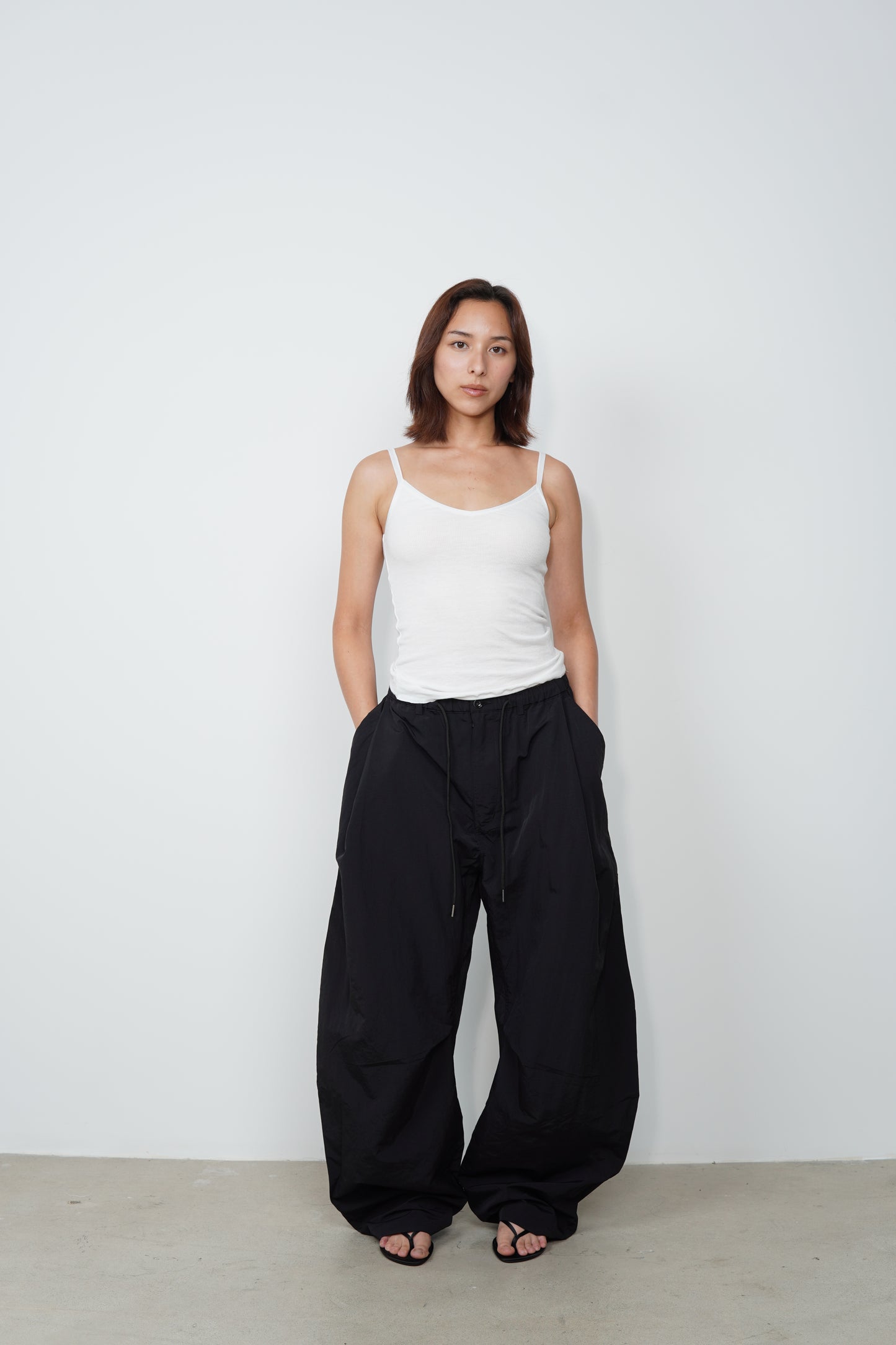 NYLON BARREL PANTS
