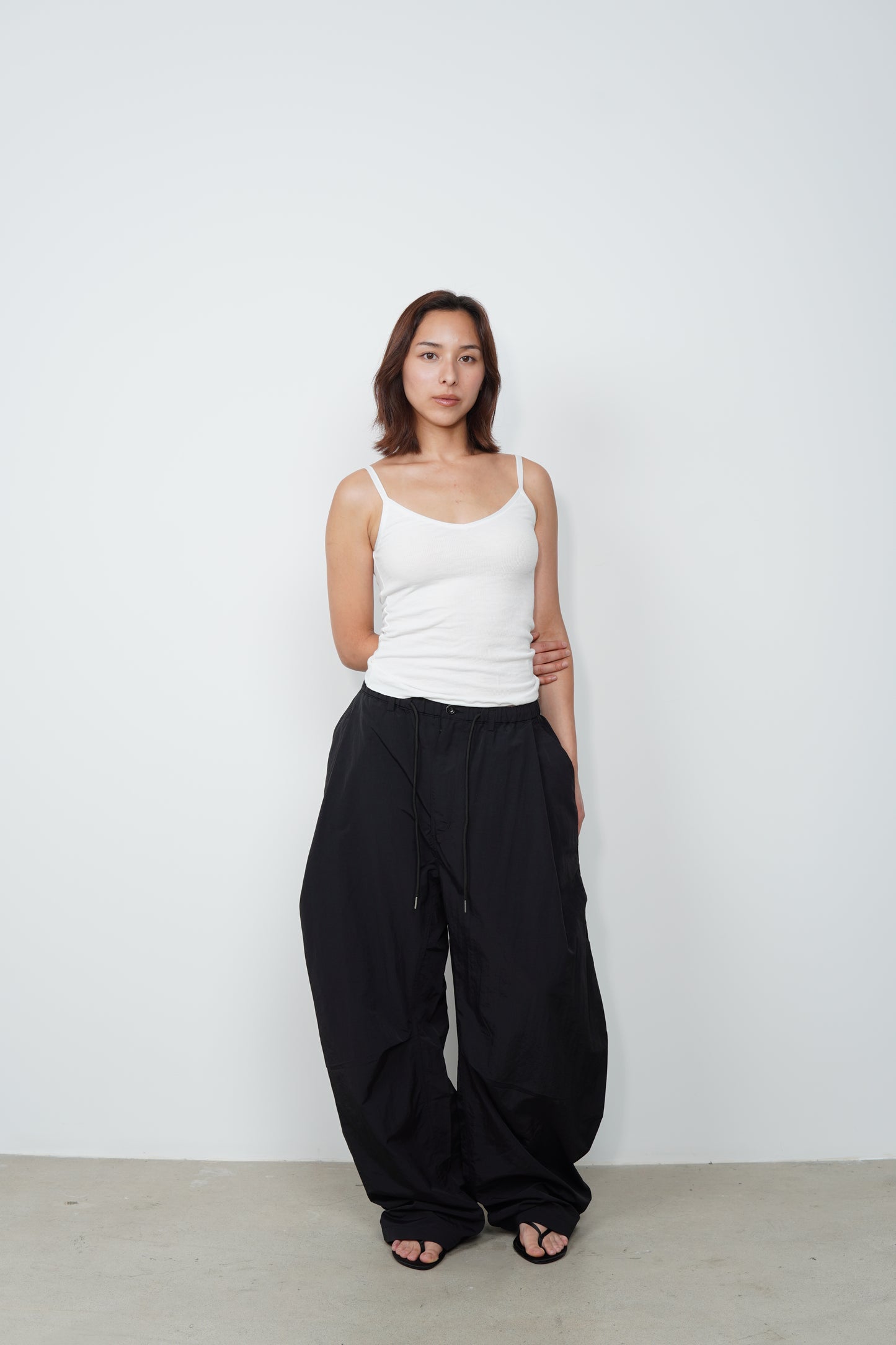 NYLON BARREL PANTS