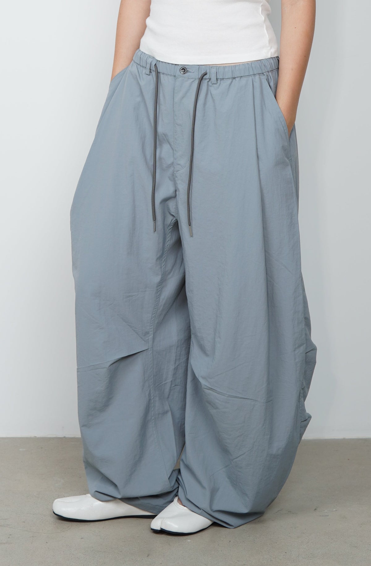 NYLON BARREL PANTS