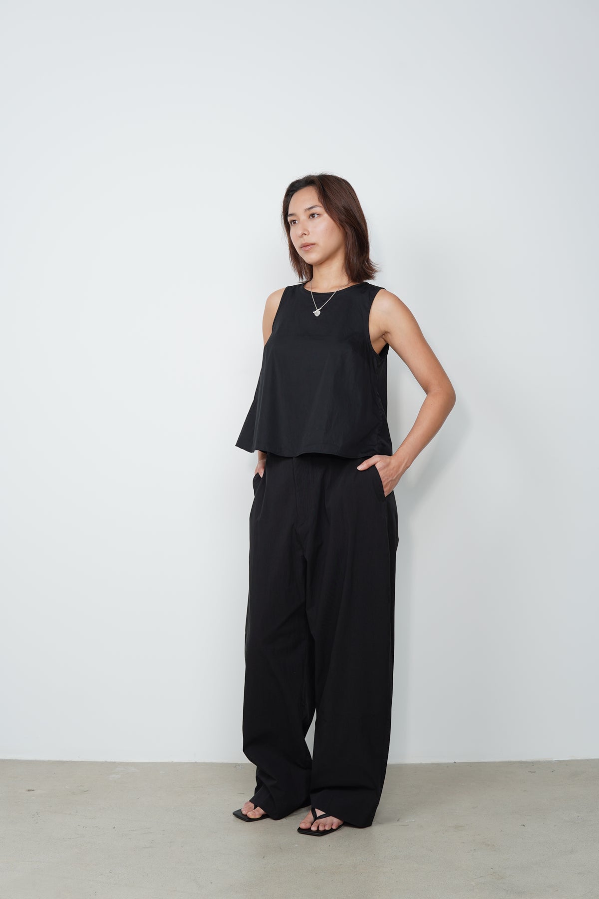 NYLON BASIC SLACKS