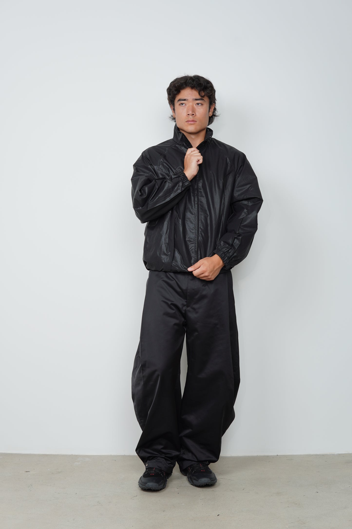 STRUCTURED PLEAT JACKET