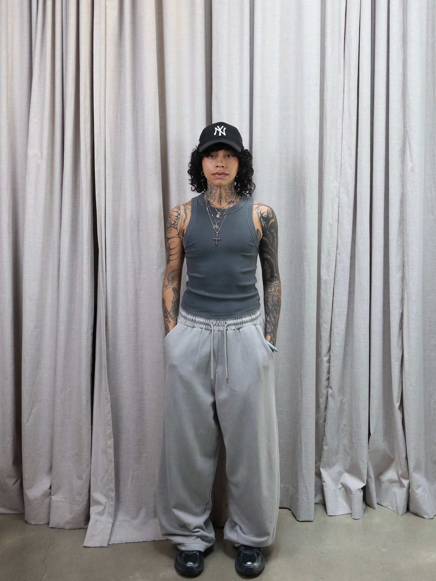 BASIC SWEATPANTS