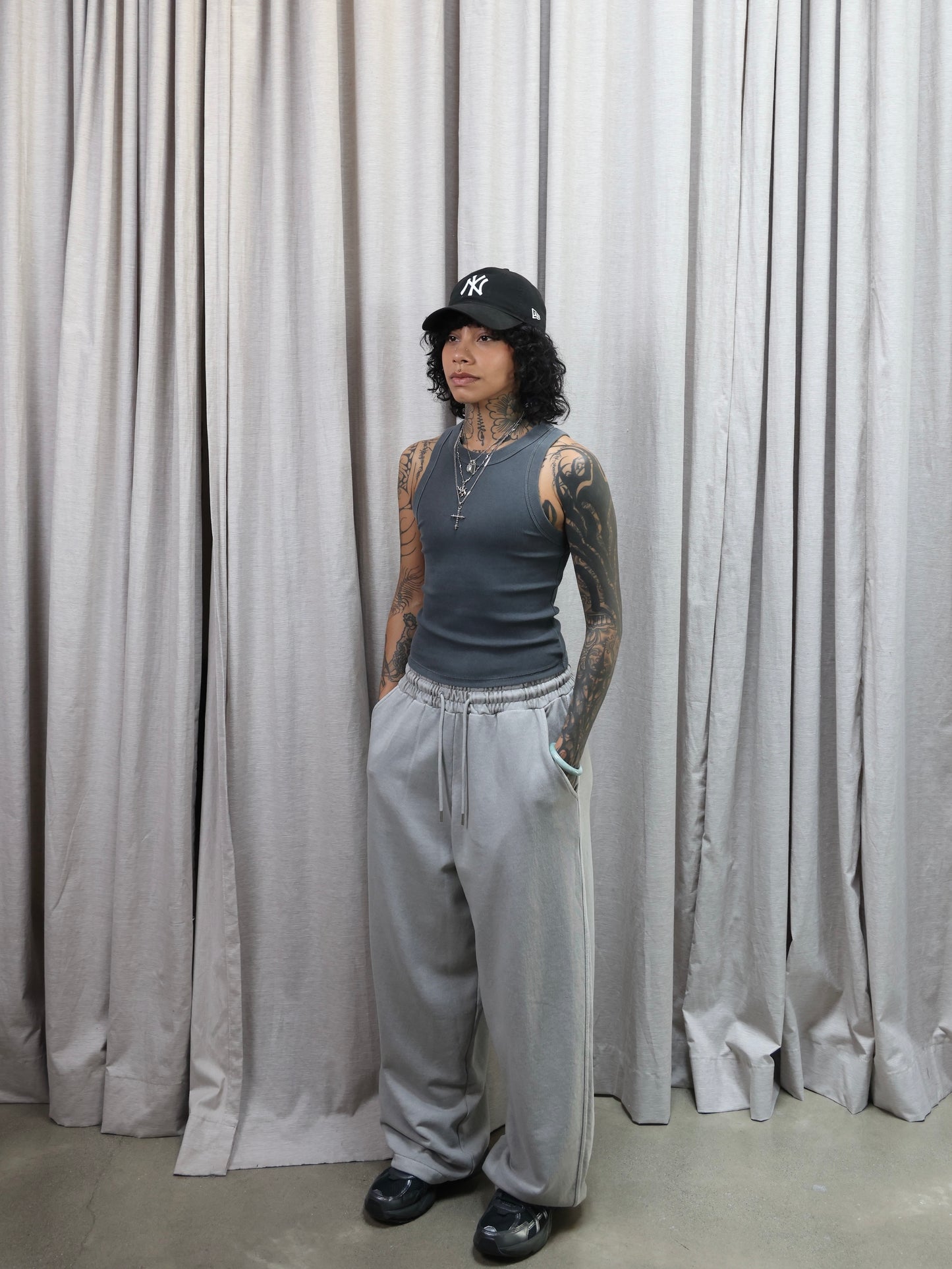 BASIC SWEATPANTS