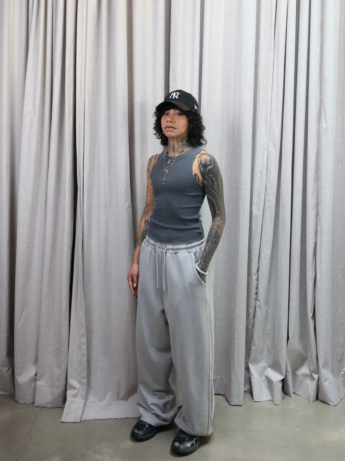 BASIC SWEATPANTS