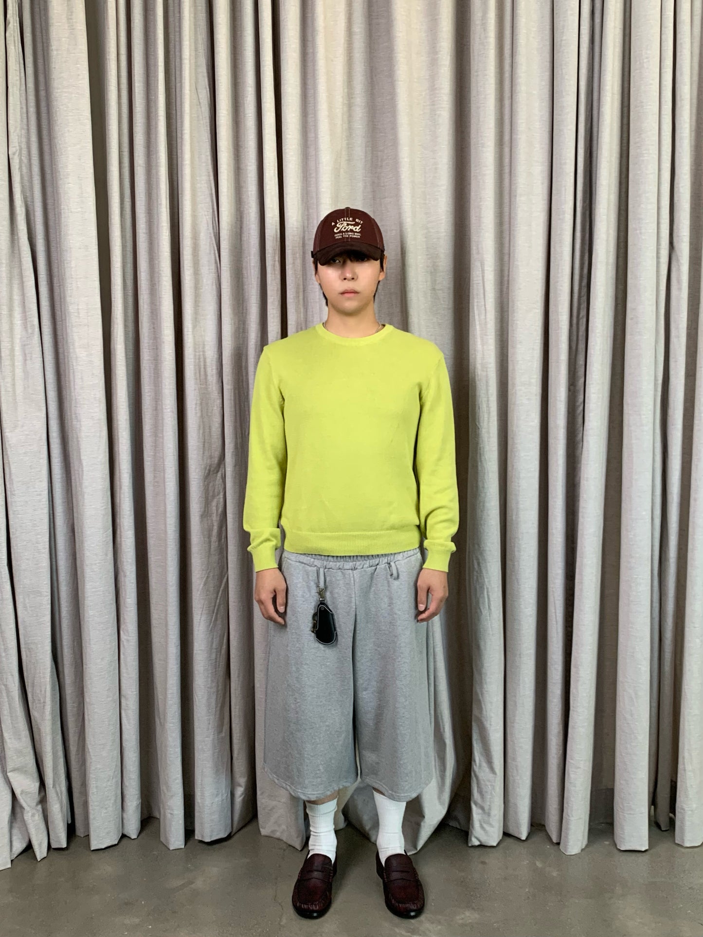 BELTED HALF SWEAT